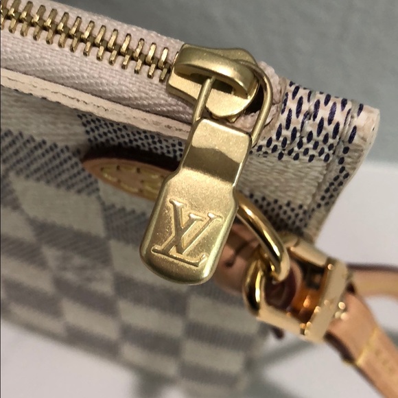 Louis Vuitton DamierAzur Neverfull Wristlet Clutch - Picture 5 of 9